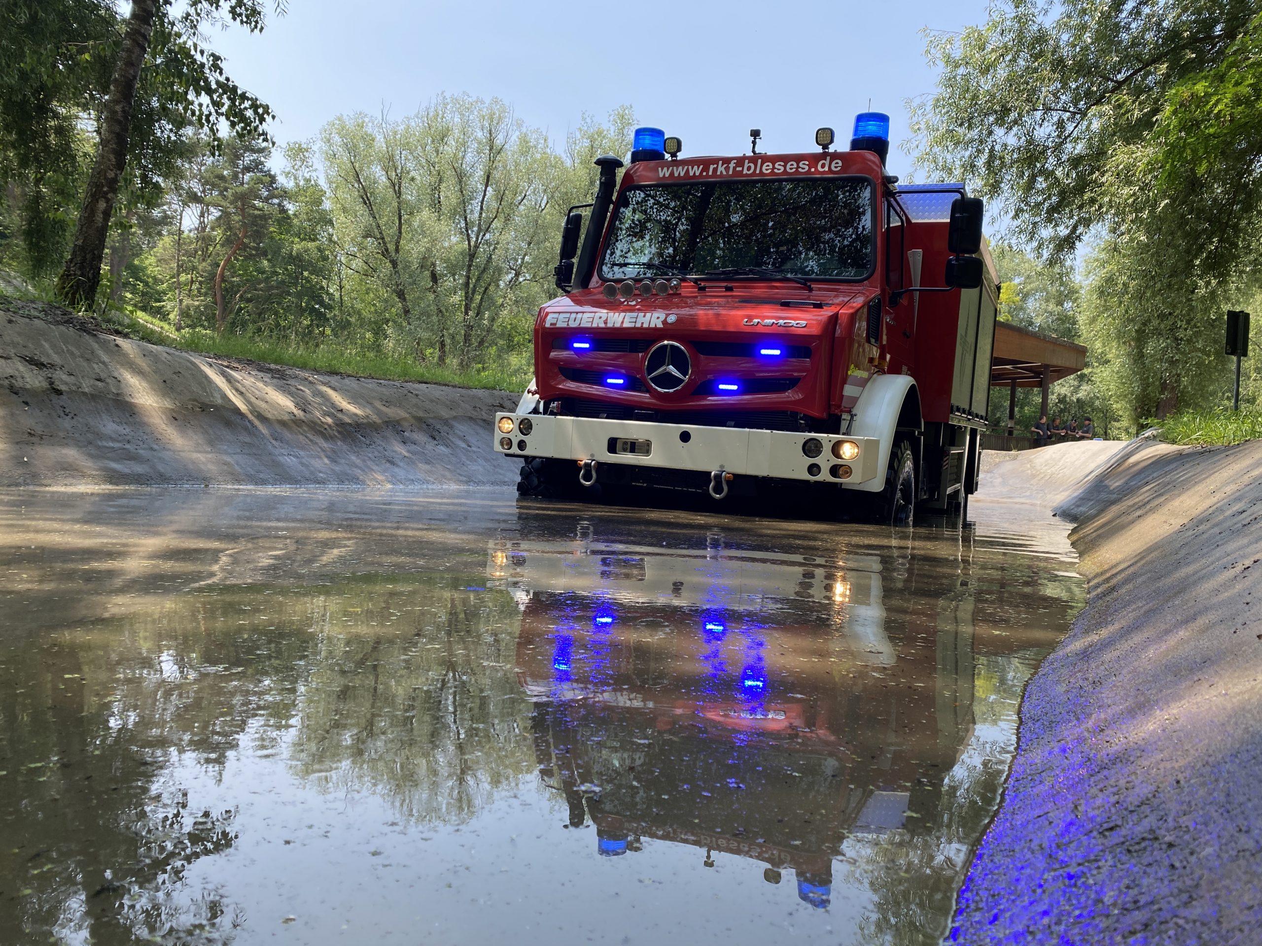 UNIMOG - Vorführfahrzeug 5023 Feuerwehr - RKF-Bleses GmbH
